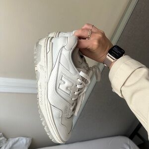 New Balance Women's Cream Sneakers